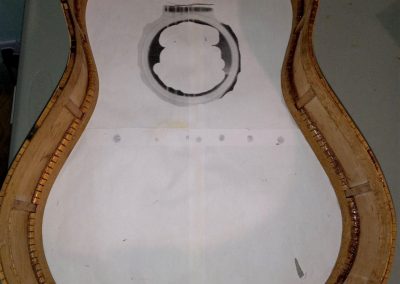 Side bracing and Kerf lining complete - sides are stiff as a drum